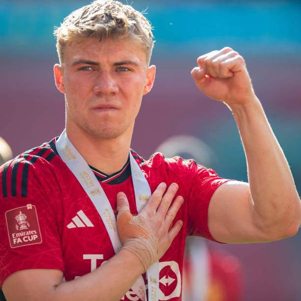 的点球与姆 的点球与姆